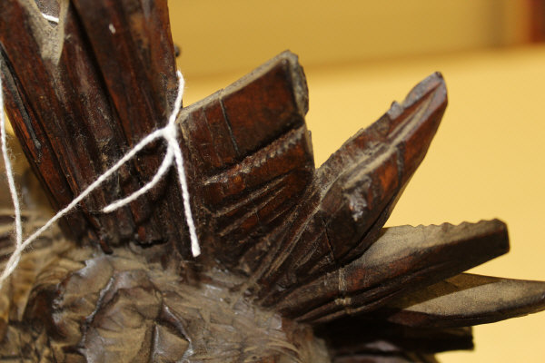 A 19th Century Black Forest type carved cased mantle clock, decorated in high relief with cockerel, - Image 15 of 15