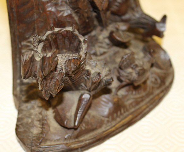 A 19th Century Black Forest type carved cased mantle clock, decorated in high relief with cockerel, - Image 10 of 15