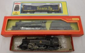 A box of various Dublo gauge railwayana including a Triang Hornby Rovex Scale model 4-6-0 loco and