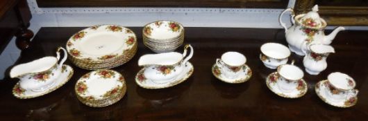 A Royal Albert "Old Country Roses" pattern six place tea service