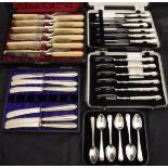 A cased set of six George V silver tea spoons (by Emile Viner of Sheffield 1931),