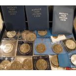 A collection of various silver proof and other commemorative coinage