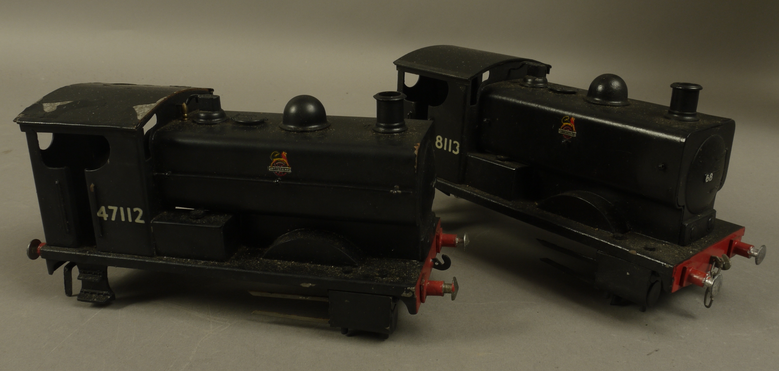 Tank Engine Body 0-4-0 Black, No 68113 (on cab),