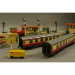 A collection of 00 Gauge Hornby railway ancillaries including, DI signal cabin (boxed),