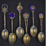 6x various silver and enamel golf crested tea spoons including Blackpool GC, Royal Epping Forest GC,