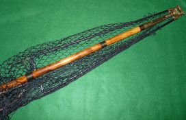 LANDING NET: Traditional style coarse fisherman's landing net, folding triangular head, 24" hollow