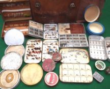 ACCESSORIES: Quantity of vintage fly tying tins incl. Wheatley 16 compartment dry fly alloy salmon