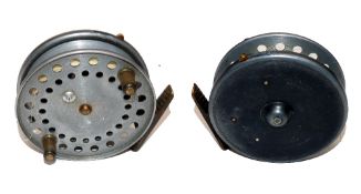 REEL: Scarce Hardy The Wallis 4" alloy trotting reel, twin black handles, ventilated face plate with