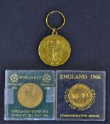 1966 England World Cup Champions Commemorative Medal World Cup Willie to the reverse, with