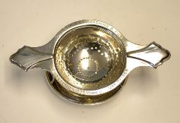 Interesting 1932 silver plated Quaich tea strainer and stand - engraved to the rim of the