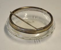 Silver and glass moulded ashtray with silver golf club cigarette rest c. 1923 - some small dings