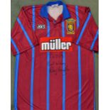 Aston Villa match worn shirt 'Houghton no.7' to the back, Ray Houghton signature to the front.
