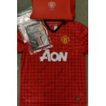 2012/13 Manchester United Signed Football Shirt signed by the team (14)