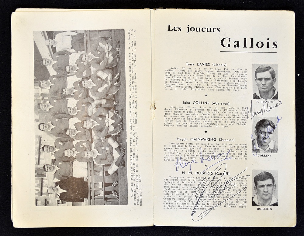 1961 France v Wales signed rugby programme - played on March 25 in Paris signed by 14 members of the