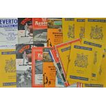 Collection of Leeds United football programmes to include 1957/1958 (3H, 6A), 1958/1959 (5H, 6A),