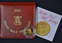 1980 Gold Proof Half-Sovereign Coin Royal Mint appears in good condition, complete with original