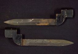 Two Self Loading Rifle Bayonets South African No.9, blades measure 16.5cm approx. (2)