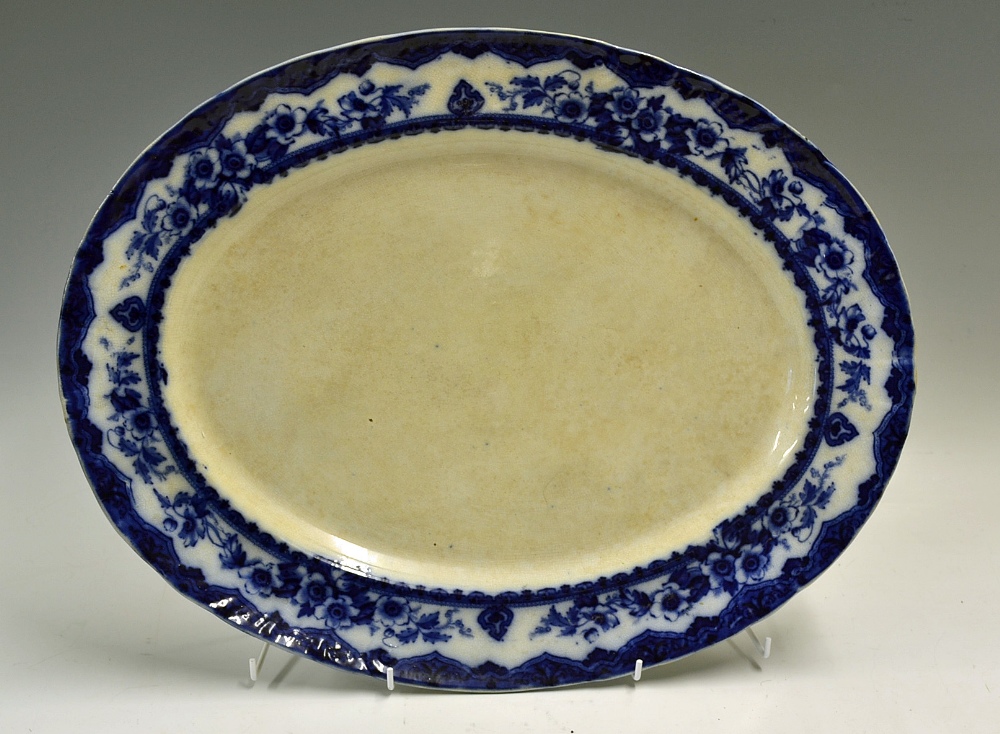 Pair of Victorian Blue and White Plates large oval shaped with floral border design measuring 43 x - Image 5 of 5