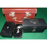 ACCESSORIES: (4) Vintage block leather tackle case with green baize lining, 13" x 10" 8",