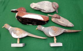 DECOYS: (5) Collection of 5 vintage carved wood decoys, 2 x pigeons approx.15" long, and 3 x ducks