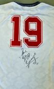 Paul Gascoigne Signed England 1990 Football Shirt 19 to the reverse signed to the reverse, replica