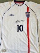 Michael Owen Signed England Football Shirt number 10, replica, short sleeve, size XL signed to the