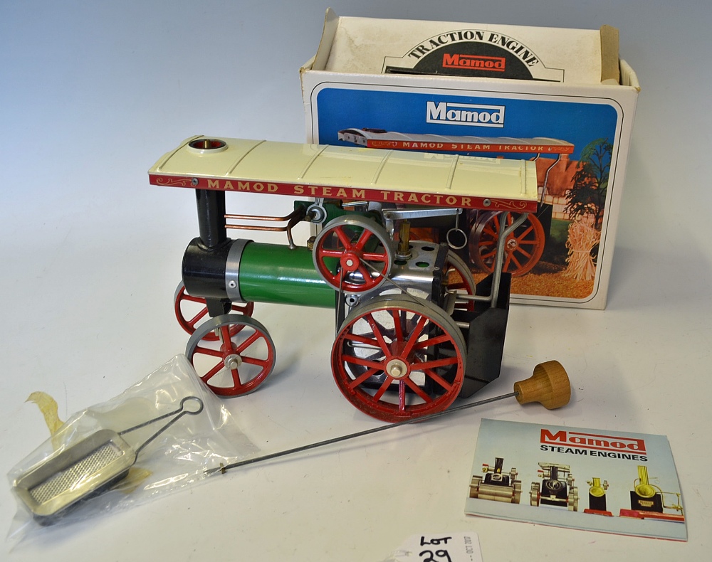 Mamod Live Steam Tractor T.E. la unfired example in original box with inner packing and