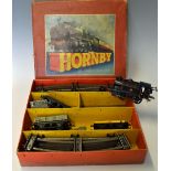 Hornby 0 Gauge Tank Set No40 in original box, complete with Key, includes 1 loco and 3 rolling