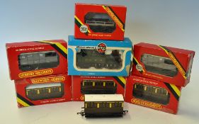 00 Gauge Hornby Selection of Rolling Stock and Coaches plus Great Western Livery together with an