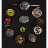 Interesting collection of golfing buttons and badges to include 2x LGU silver and enamel members