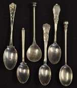 6x various Golf Club early 20th c silver spoons - with interesting golf club stems, 2x with engraved