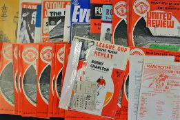 1972/73 Manchester United match programmes to include homes (29) including Sheffield Utd (Bobby
