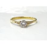 DIAMOND SOLITAIRE RING