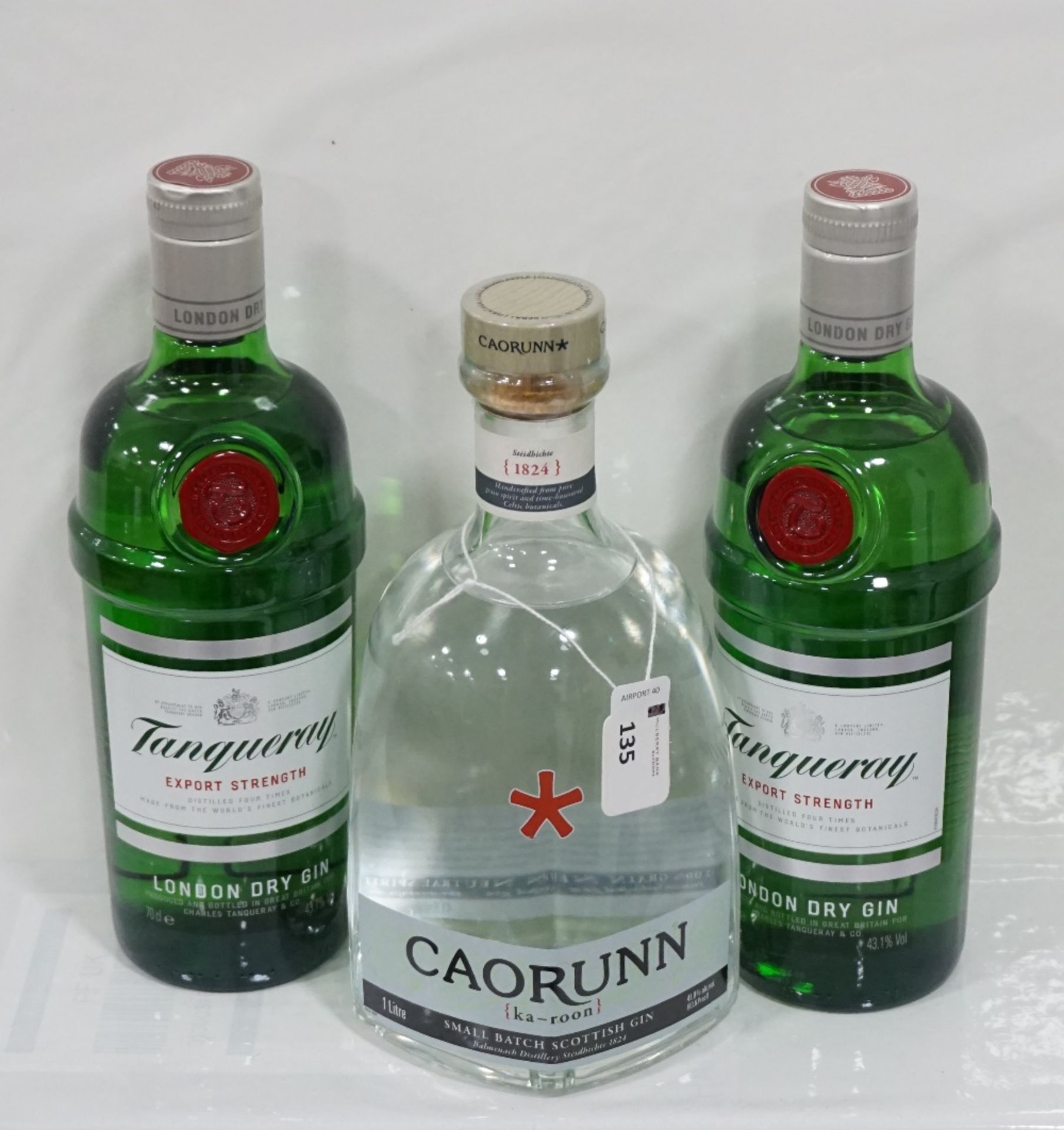 SELECTION OF THREE BOTTLES OF GIN