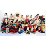 SELECTION OF WORLD COLLECTORS DOLLS