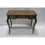 A CONTINENTAL STYLE KINGSWOOD AND MARQUETRY INLAID SIDE TABE,