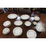 A 20TH CENTURY CROWN DEVON DINNER SERVICE 'GLENWOOD',