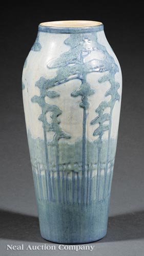 Monumental Newcomb College Art Pottery Vase, 1916, decorated by Anna Frances Simpson with tall - Image 2 of 4