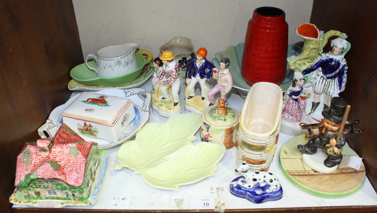 SECTION 10. A quantity of assorted mixed ceramics including Carlton Ware leaf moulded dishes, a