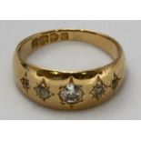 An 18ct gold graduated 5 stone Gypsy diamond ring, estimated diamond weight 0.40pts, ring size L,