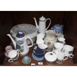 SECTION 40. A selection of various ceramics, including two tea sets, one being by Royal Tuscan,