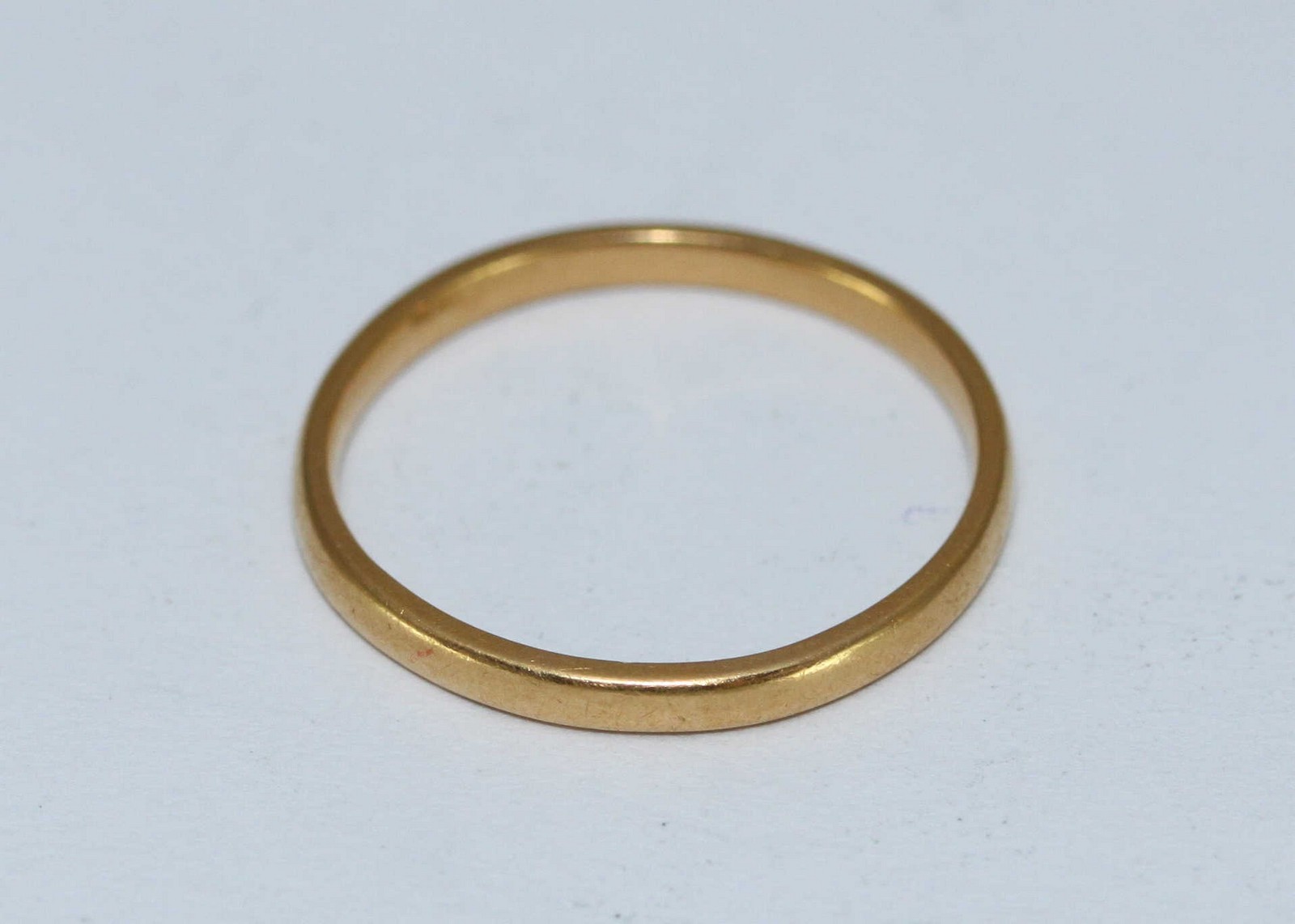 A 22ct gold wedding ring, ring size 'Q,' 2.54grms - Image 2 of 3