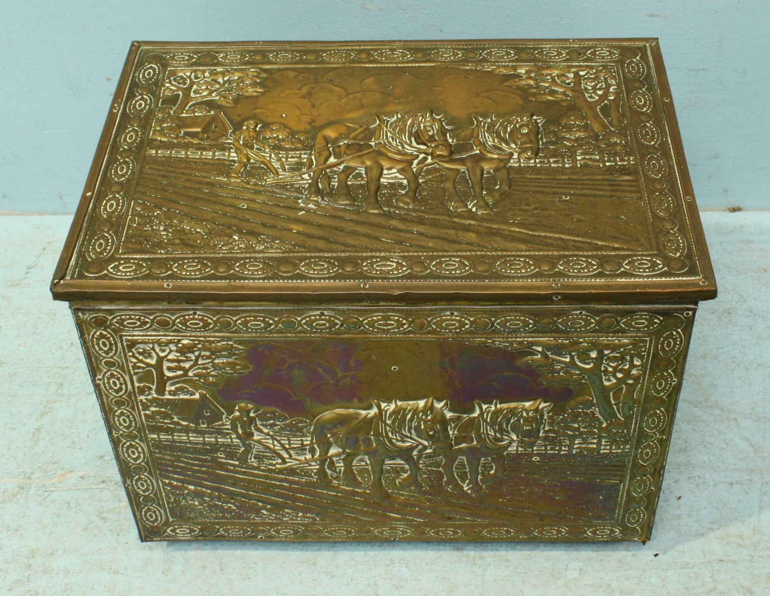 A quantity of assorted brass ware, including a coal box and fire-screen, together with various other - Image 2 of 2