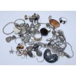 Quantity of silver jewellery, approximately 10.7oz gross