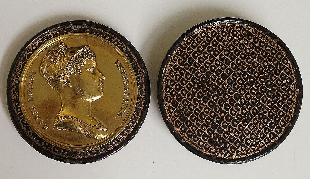 A 19th Century circular tortoiseshell box finely inlaid overall in pink gold coloured metal with - Image 2 of 2