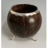 A coconut shell with inversely scalloped
