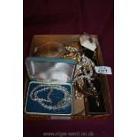 Miscellaneous Costume Jewellery, pearls,