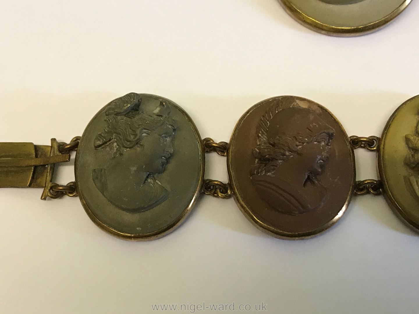 A Lava Cameo Bracelet, - Image 3 of 8