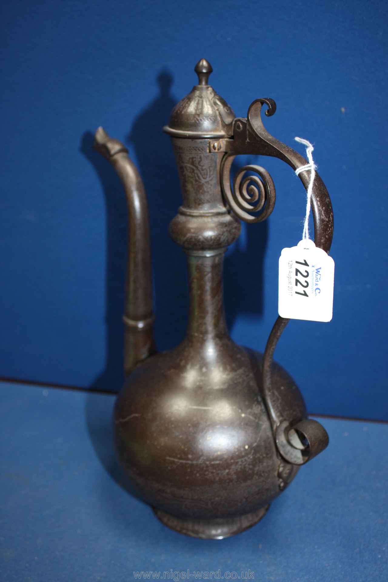 An interesting and speculative Indo-Persian Ewer, Bidar or possibly Persian early Qajar, - Image 4 of 9