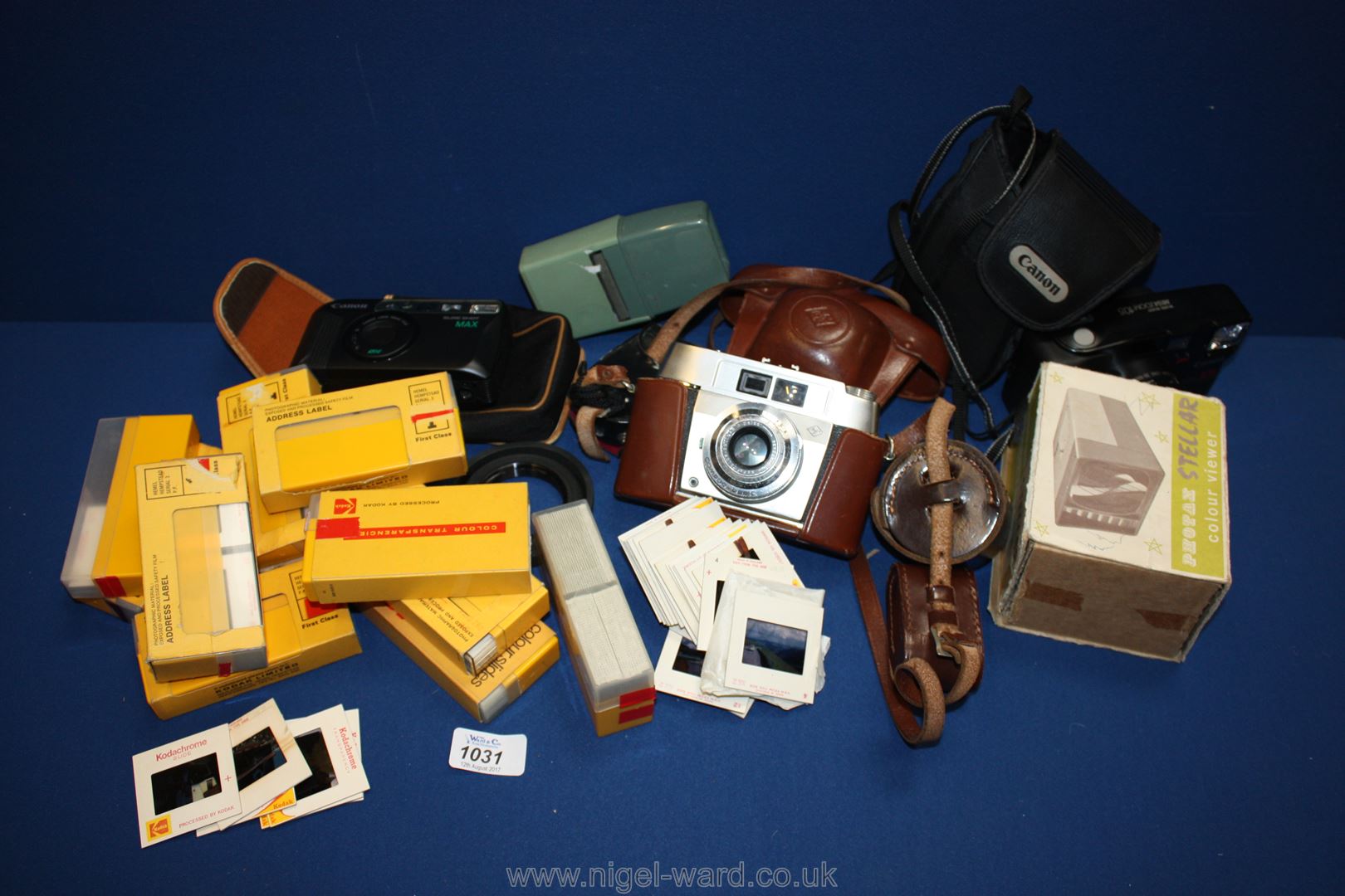 An Agfa Silette 35mm Range Finder Camera with Ever Ready case, lanyard, Stitz light meter,